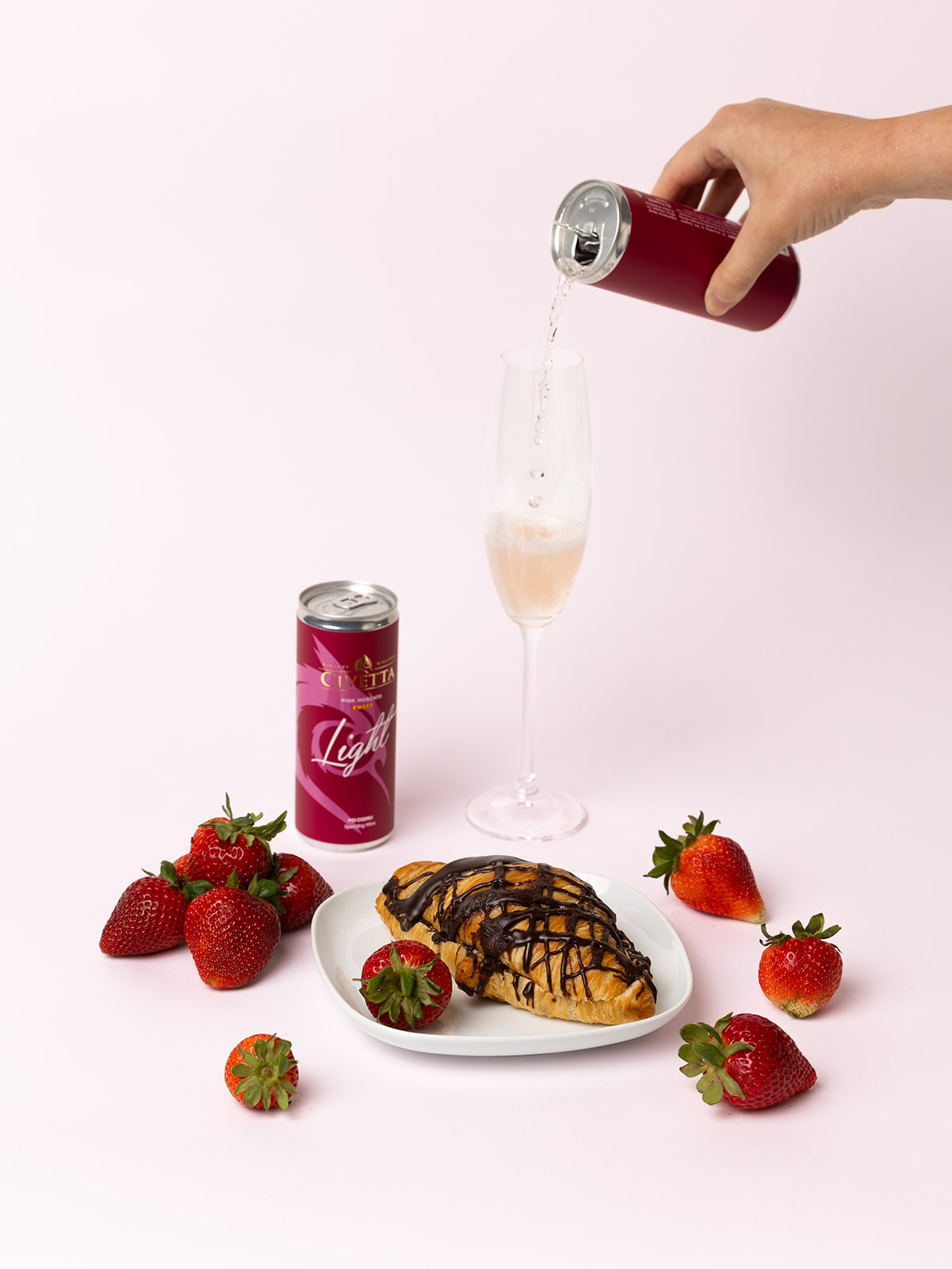 Pink Moscato - 12-pack - Image 3