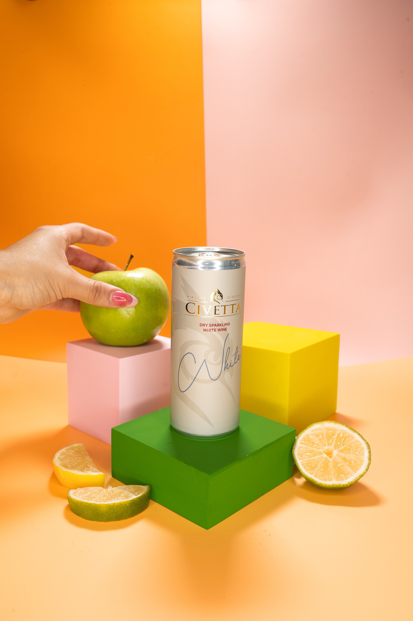 dry sparkling white wine